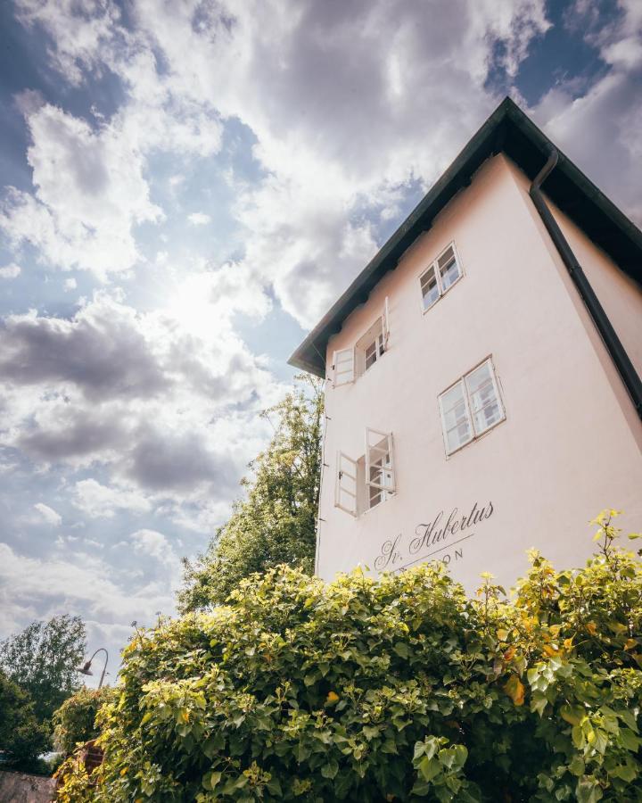 Sv. Hubertus Hotel เชสกี้ครุมลอฟ ภายนอก รูปภาพ